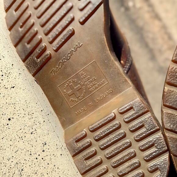 Vintage Made in Englang Dr. Martens Brown Leather Cut Out Mary Janes Size 7 - Picture 9 of 9